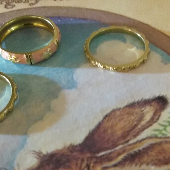 18K Fleur-de-lis Rings - Picture 10 of 15